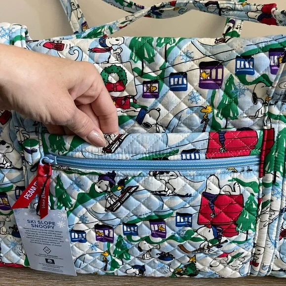 Vera Bradley Peanuts Ski Slope Snoopy Large Quilted Duffel Bag Weekender Snow